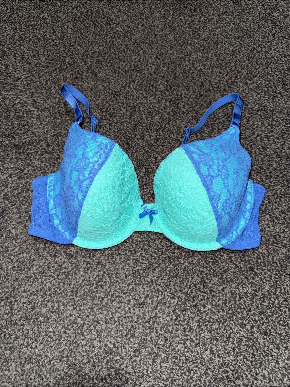 Victoria’s Secret Bra 34D Blue Aqua Lace Push Up Demi Underwire Like New
